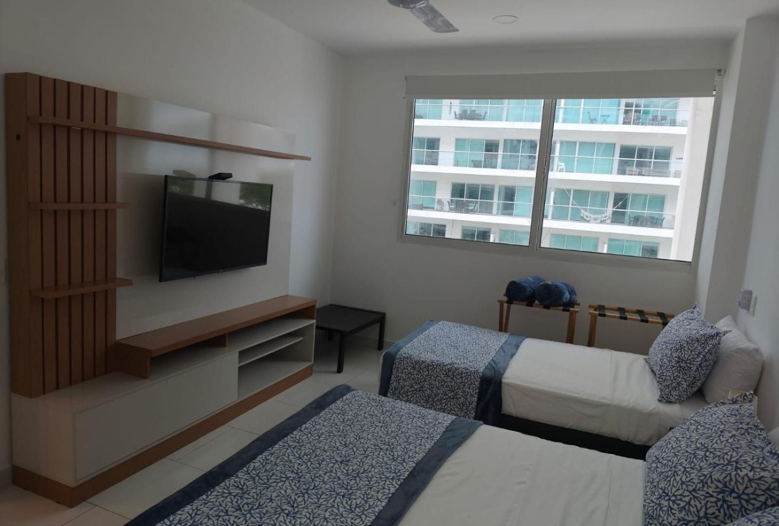 Apartamento Hermoso Frente A La Playa En Morros - *
