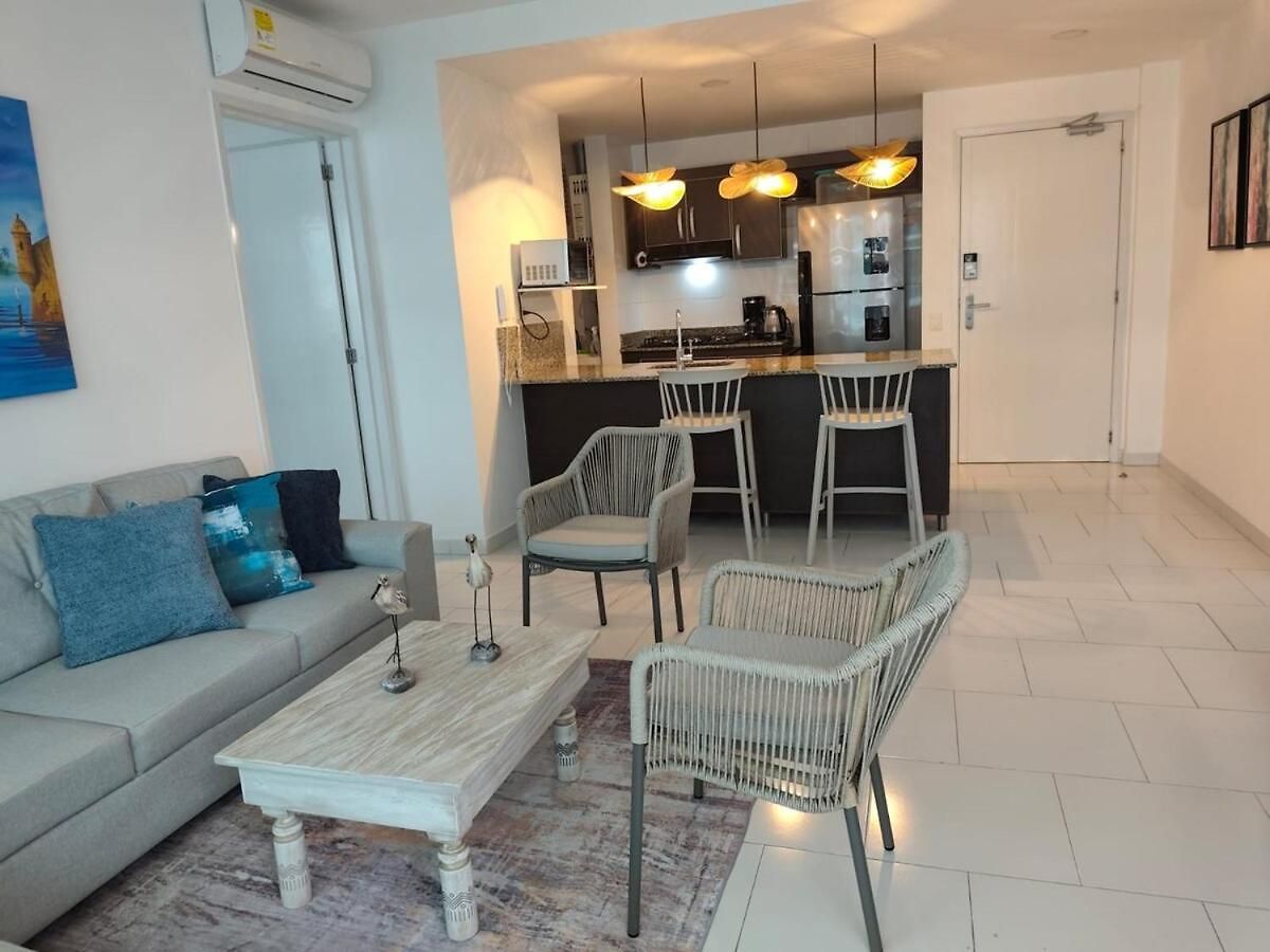 Apartamento Hermoso Frente A La Playa En Morros -
