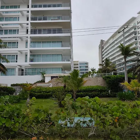 Apartamento Hermoso Frente A La Playa En Morros - *