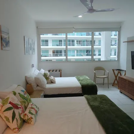 Apartamento Hermoso Frente A La Playa En Morros - *