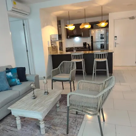 Apartamento Hermoso Frente A La Playa En Morros -